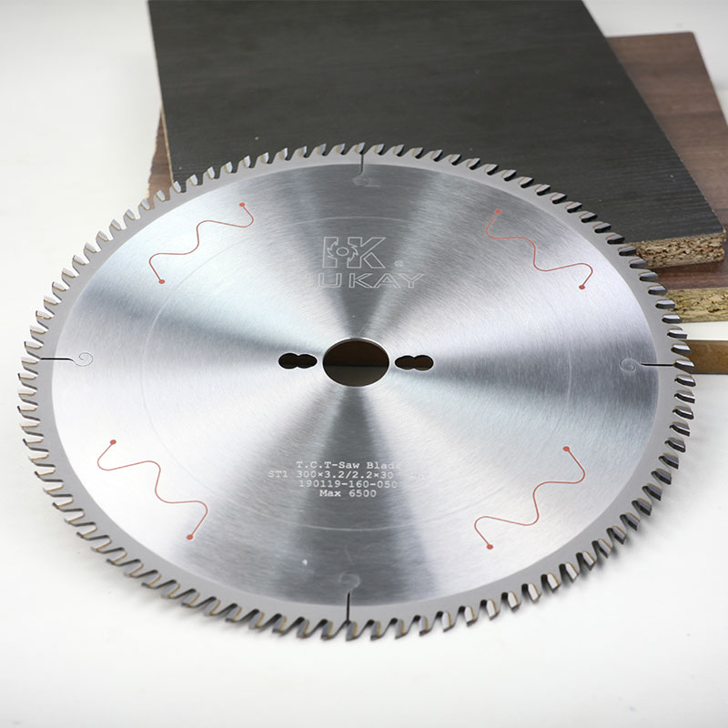 精密裁板锯锯片